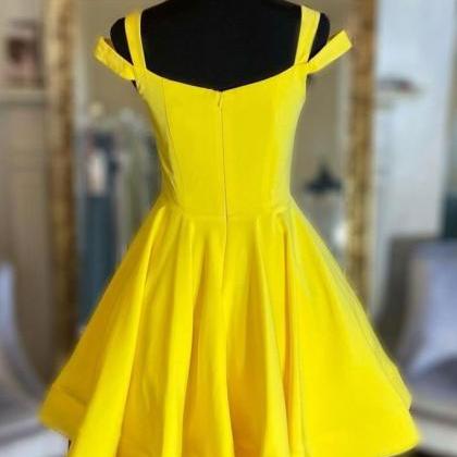 Stylish A Line Off The Shoulder Yellow Short..